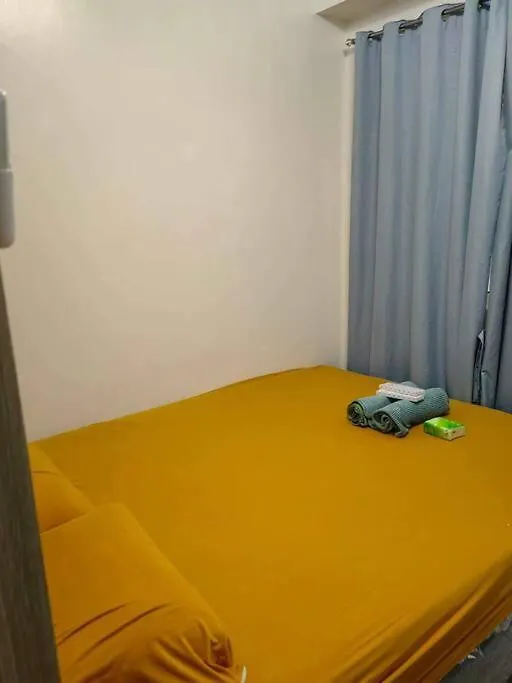 #39 Shore Residence Manila 0*,